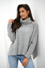 Load image into Gallery viewer, Oversized Turtle Neck Jumper