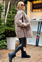 Load image into Gallery viewer, Luxurious jumper sets
