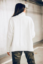 Load image into Gallery viewer, Oversize Turtle Neck Jumper