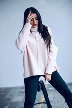 Load image into Gallery viewer, Oversize Turtleneck Jumper