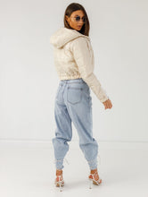 Load image into Gallery viewer, Cropped jacket